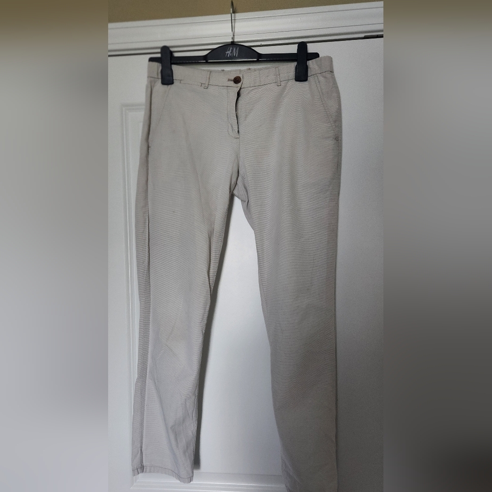 Gap Khakis